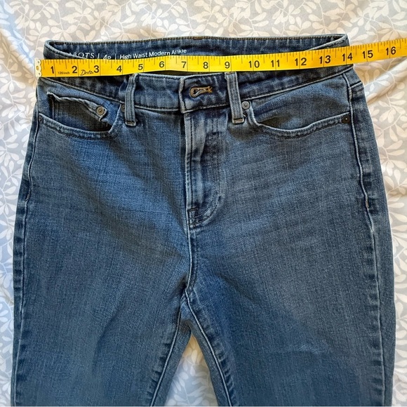 Talbots Blue Classic Denim Jeans with Gold Stitching size 4P - Picture 3 of 7